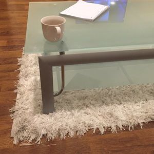 Meet your Posher, Lucy