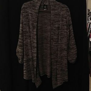 Lightweight 3/4 sleeve cardigan