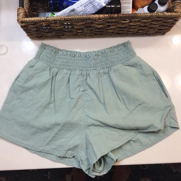 Lightweight shorts
