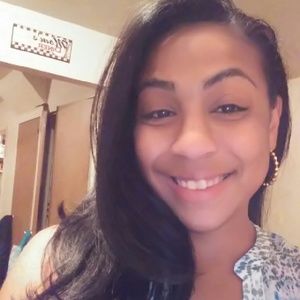 Meet your Posher, Stacie