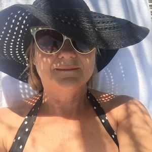 Meet your Posher, Janis