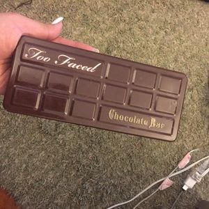 Too faced chocolate bar palette
