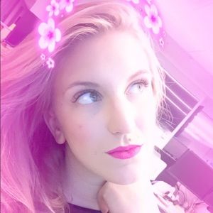 Meet your Posher, Ansley