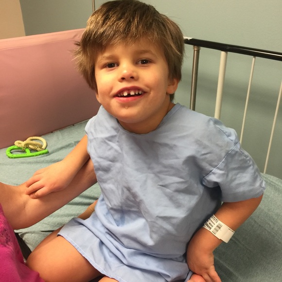 CASTS R OFF!!! #TeamGreyBoo #StopCMV #cpawareness - Picture 2 of 4