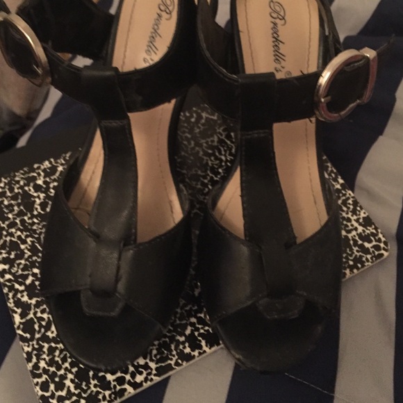 Wedge shoe