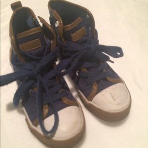 Hilfiger size 13