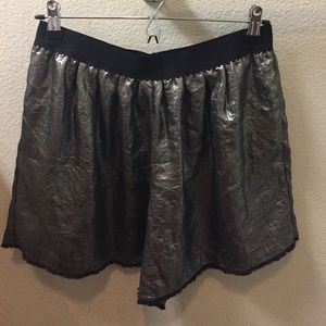 BCBG metallic gunmetal shorts w/ pockets