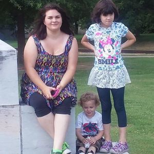 Meet your Posher, Elizabeth