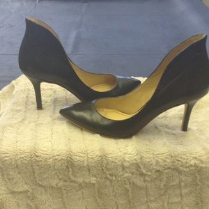Enzo Angiolini Fayson Black Leather Pumps