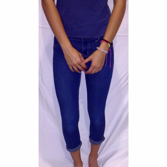 Medium wash jeans - Picture 1 of 4
