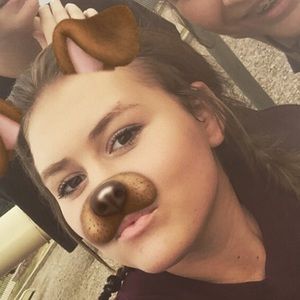 Meet your Posher, Devin