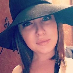 Meet your Posher, Melanie