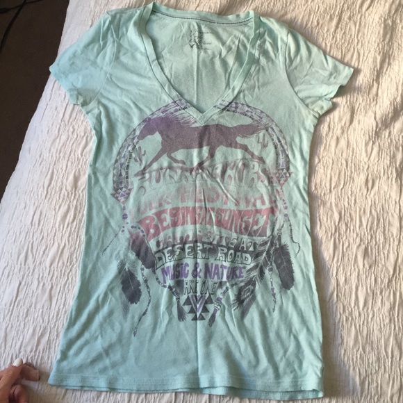 V-neck graphic Tee