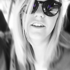 Meet your Posher, Abbey