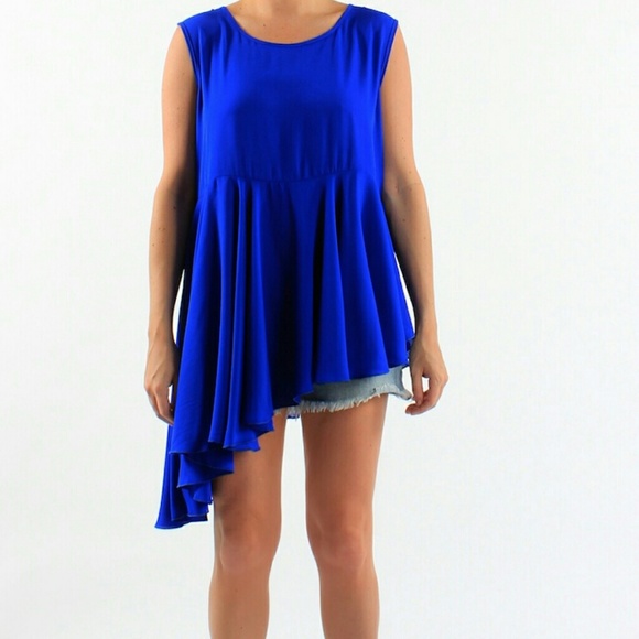 Basically Me Uneven Hem Top