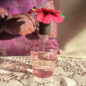 **AUTHENTIC HOLLISTER PERFUME**