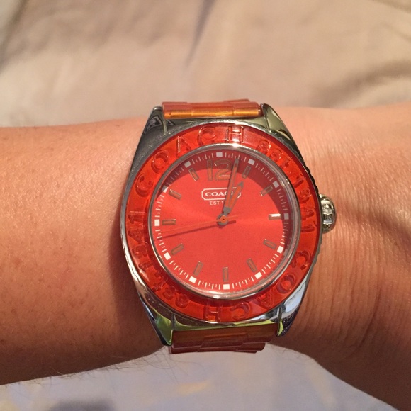 Coach Watch - Picture 4 of 4