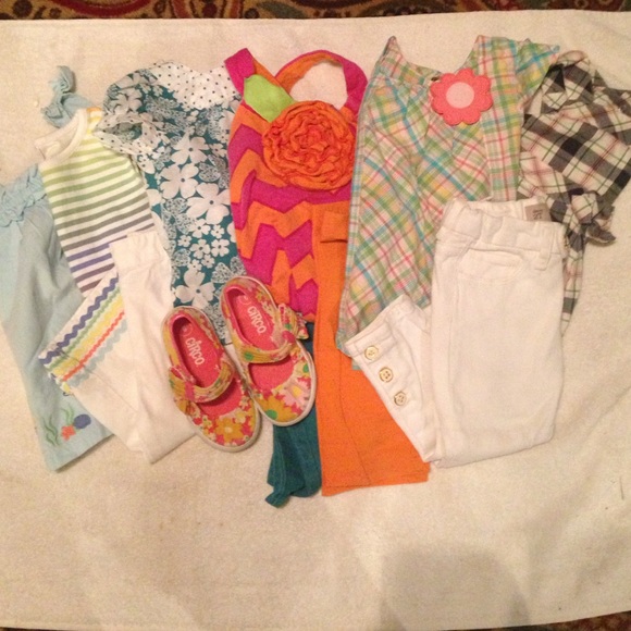 GOING TO YARD SALE! 2T SUMMER set bundle!