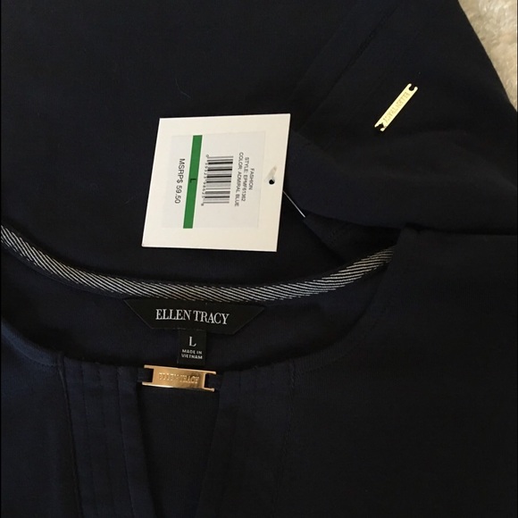 Ellen Tracy Navy Top 💥20% OFF BUNDLE💥 - Picture 3 of 3
