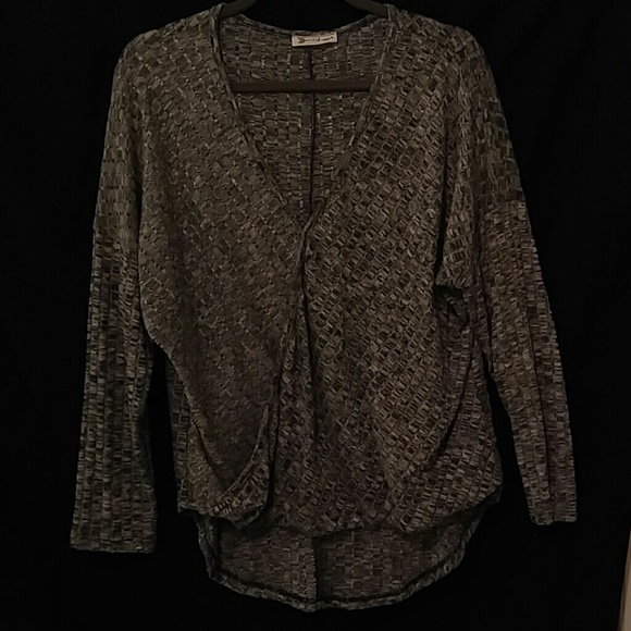Gray and black top