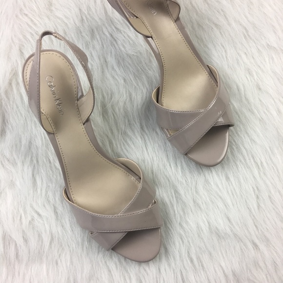 Calvin Klein tan gray patent leather peep toe heel - Picture 2 of 4