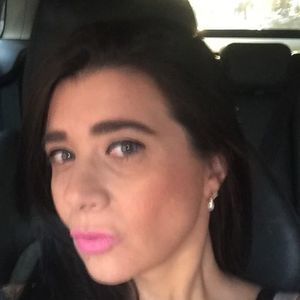 Meet your Posher, Andrea maria moreira