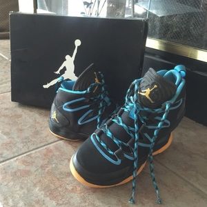 Air Jordon XX8 SE gently used only worn on court.