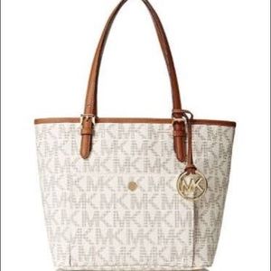 Micheal kors purses