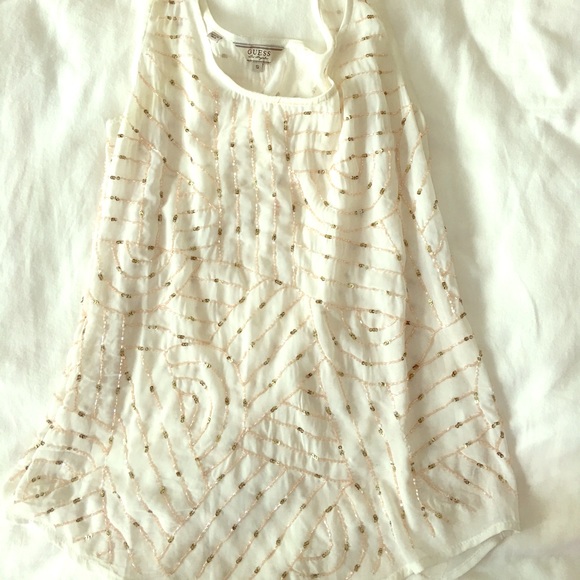 Guess small top