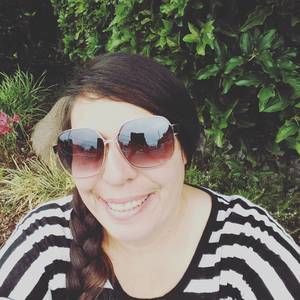 Meet your Posher, Elizabeth