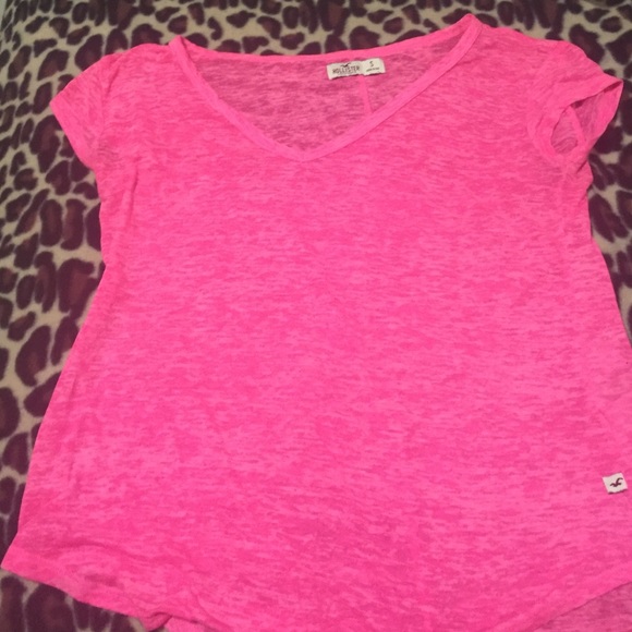 Cute hollister dressy v neck
