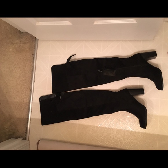 Forever 21 knee high boots - Picture 1 of 4