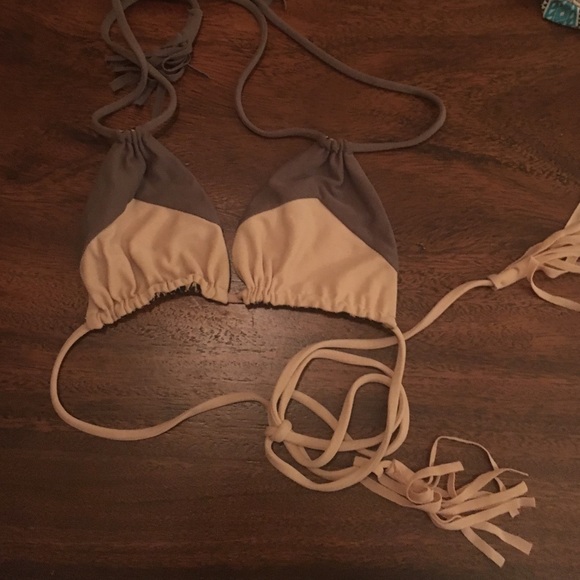 Acacia small top - Picture 1 of 3