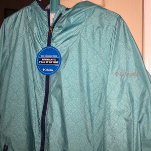 Women's Water/Wind Resistant Columbia Jacket