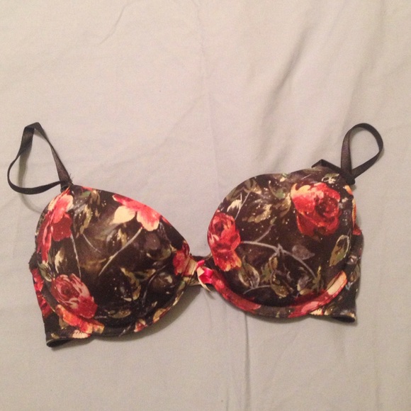 Rose patterned Xhilaration bra.