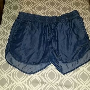 Banana Republic pull on shorts