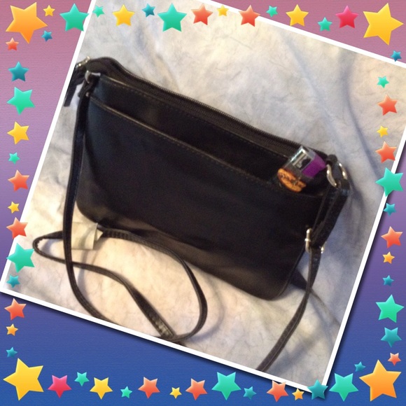 🎀 2 Crossbody Bags/✅NWOT💖 OTHER EUC💖✅ - Picture 2 of 4