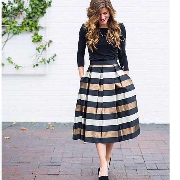 Eliza J Skirt 🍾🍾