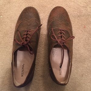Brown oxfords