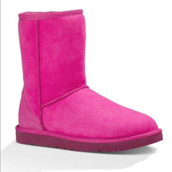 UGG Shoes - 🌺🎀NWT UGG Pink Short Classic Boots🎀🌺