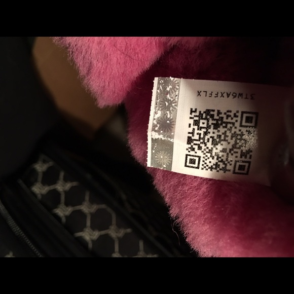 ๐บ๐NWT UGG Pink Short Classic Boots๐๐บ - Picture 4 of 4