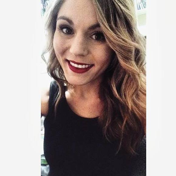 Meet your Posher, Kelsy