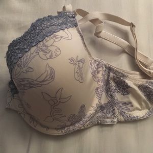 34D Calvin Klein bra