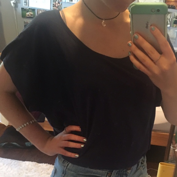 Navy flowy tee shirt