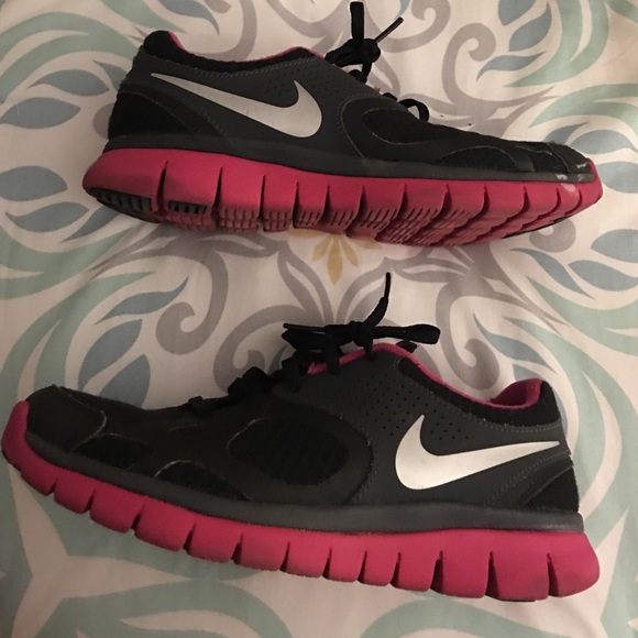 Black & Pink Nike shoes