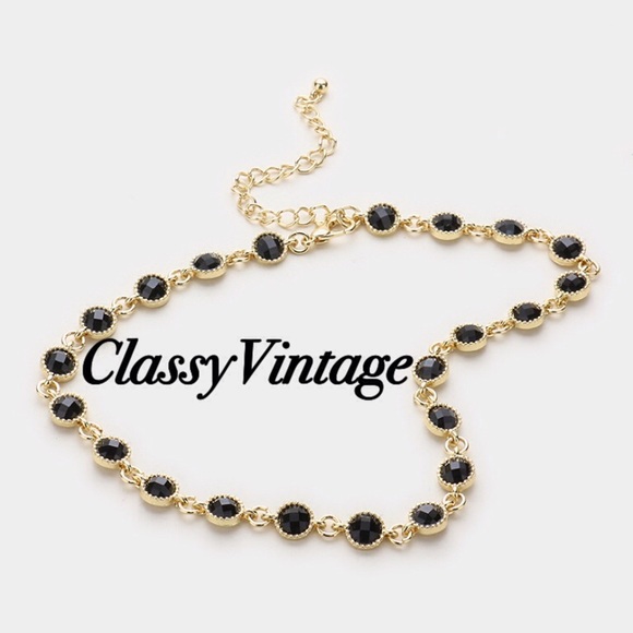 Jewelry - Dainty Black onyx stone link choker