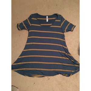 Lularoe Perfect T