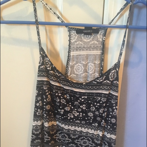 Patterned crop top - Picture 2 of 3