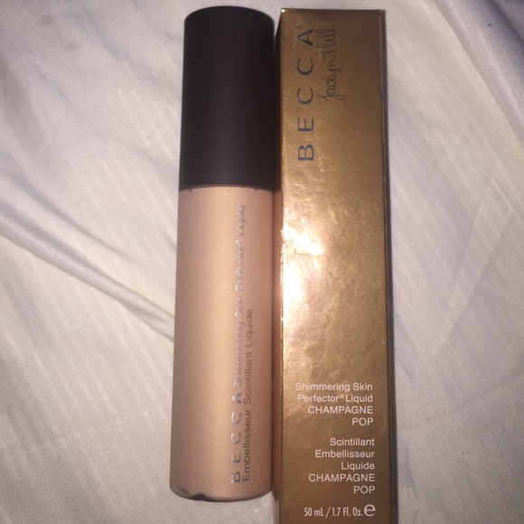 Shimmering Skin Perfector liquid in Champagne Pop