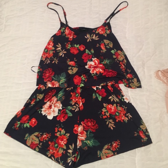 Floral romper - Picture 1 of 1